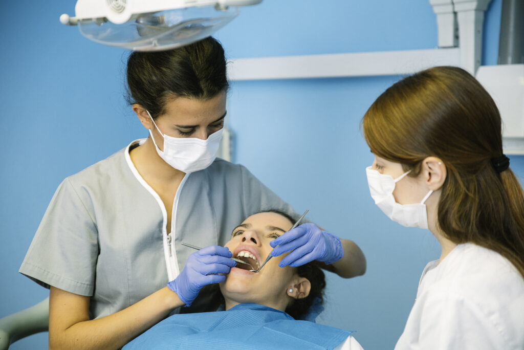 Dentist Near Montrose